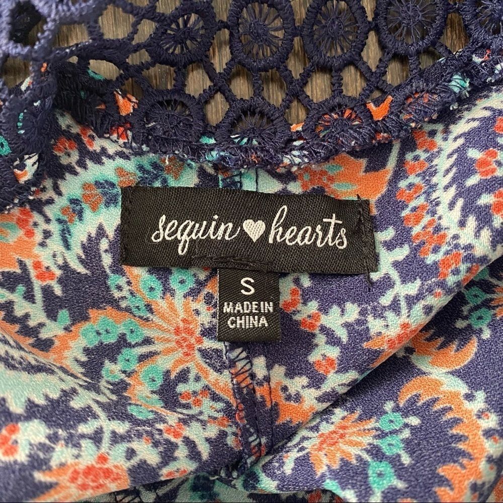 SEQUIN HEARTS boho 3/4 sleeve accented dress - Picture 8 of 10